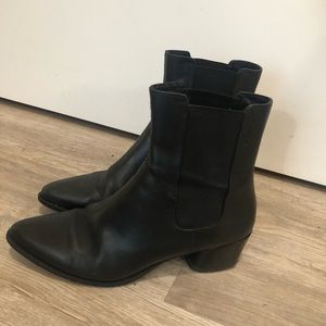 Vagabond Lara Chelsea boots
